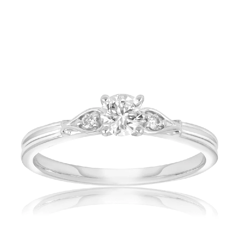 Men's Turquoise Engagement Rings in 925 Silver with a Southwestern - Inspired Band0.35ct TW Diamond Three Stone Engagement Ring in 9ct White Gold Men's Turquoise Engagement Rings in 925 Silver with a Southwestern - Inspired Band0.35ct TW Diamond Three Stone Engagement Ring in 9ct White Gold