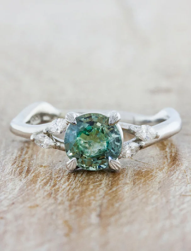 Men's Aquamarine Engagement Rings in 9K Gold with a Bezel - Set StoneAdamaris - Sapphire Men's Aquamarine Engagement Rings in 9K Gold with a Bezel - Set StoneAdamaris - Sapphire