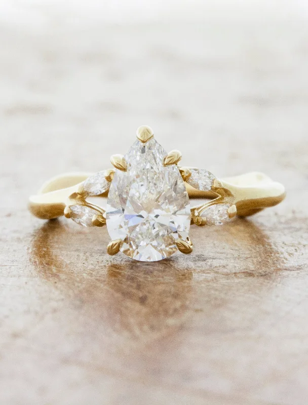Men's Agate Engagement Rings in Sterling Silver with a Mosaic - Style InlayAdamaris - 1.27ct Pear Lab Grown Diamond Men's Agate Engagement Rings in Sterling Silver with a Mosaic - Style InlayAdamaris - 1.27ct Pear Lab Grown Diamond