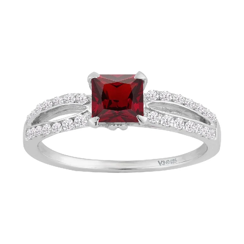 Opal Gemstone Rings in Rose Gold with a Milgrain Edge for a Feminine and Romantic StyleSterling Silver with Natural Garnet and White Diamond Solitaire Ring Opal Gemstone Rings in Rose Gold with a Milgrain Edge for a Feminine and Romantic StyleSterling Silver with Natural Garnet and White Diamond Solitaire Ring