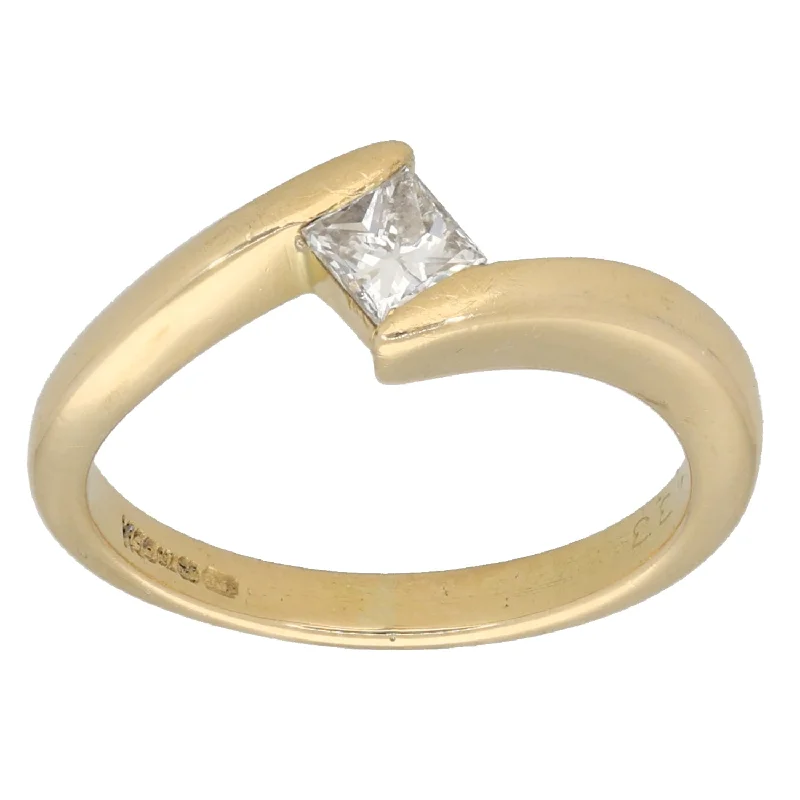 Men's Sapphire Engagement Rings in 18K White Gold with Pave Diamond Accents18ct Gold 0.33ct Diamond Solitaire Ring Size L Men's Sapphire Engagement Rings in 18K White Gold with Pave Diamond Accents18ct Gold 0.33ct Diamond Solitaire Ring Size L