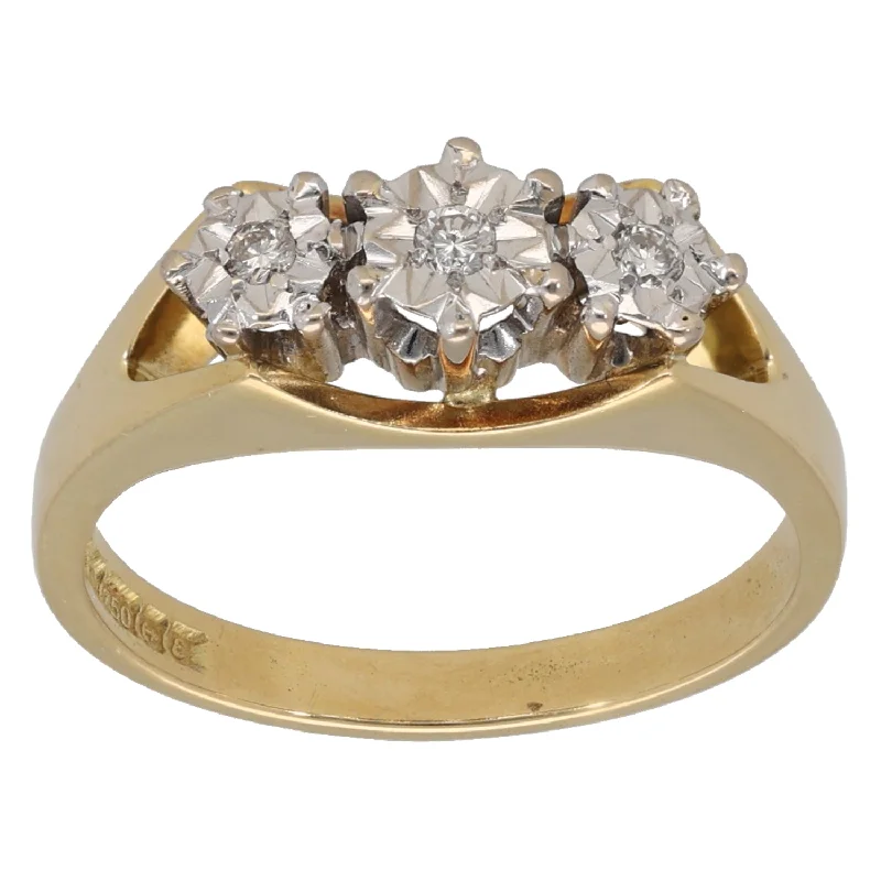 Men's Diamond Engagement Rings with Platinum Band and Halo Setting for a Luxury Proposal18ct Gold 0.06ct Diamond Trilogy Ring Size M Men's Diamond Engagement Rings with Platinum Band and Halo Setting for a Luxury Proposal18ct Gold 0.06ct Diamond Trilogy Ring Size M