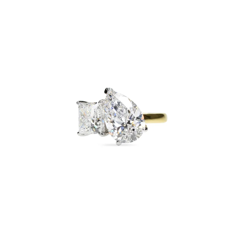 Men's Diamond Engagement Rings with Platinum Band and Halo Setting for a Luxury ProposalPear and Princess 2 stone Ring Men's Diamond Engagement Rings with Platinum Band and Halo Setting for a Luxury ProposalPear and Princess 2 stone Ring