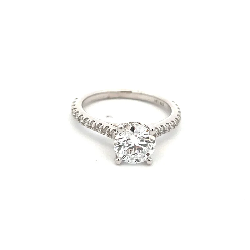Men's Aquamarine Engagement Rings in 9K Gold with a Bezel - Set StoneLab Grown Diamond Engagement Ring Men's Aquamarine Engagement Rings in 9K Gold with a Bezel - Set StoneLab Grown Diamond Engagement Ring