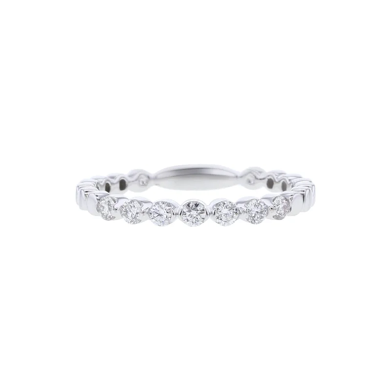 Men's Peridot Engagement Rings in 14K Gold - Filled Metal with a Micro - Pave SettingDemure Diamond Ring Men's Peridot Engagement Rings in 14K Gold - Filled Metal with a Micro - Pave SettingDemure Diamond Ring