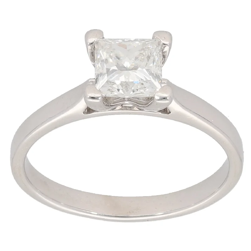 Men's Amethyst Engagement Rings in Sterling Silver with a Contemporary Geometric Setting18ct White Gold 1.00ct Diamond Solitaire Ring Size M Men's Amethyst Engagement Rings in Sterling Silver with a Contemporary Geometric Setting18ct White Gold 1.00ct Diamond Solitaire Ring Size M