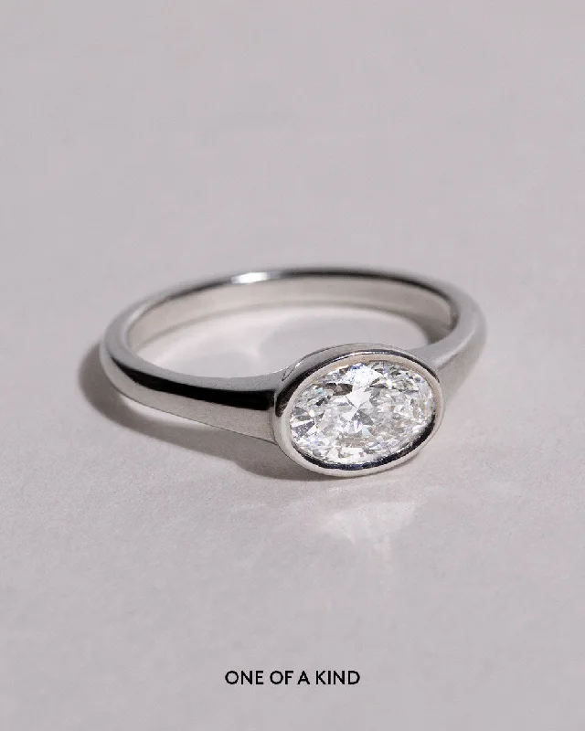 Men's Peridot Engagement Rings in 14K Gold - Filled Metal with a Micro - Pave SettingAvery 1ct Lab Grown Diamond Ring Men's Peridot Engagement Rings in 14K Gold - Filled Metal with a Micro - Pave SettingAvery 1ct Lab Grown Diamond Ring