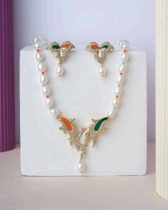 statement chain necklaces for partiesTraditional Pearl Necklace Set