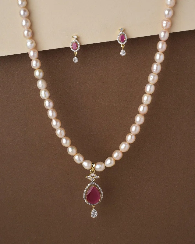 gift ideas chain necklacesTrendy Pink Pearl Necklace Set