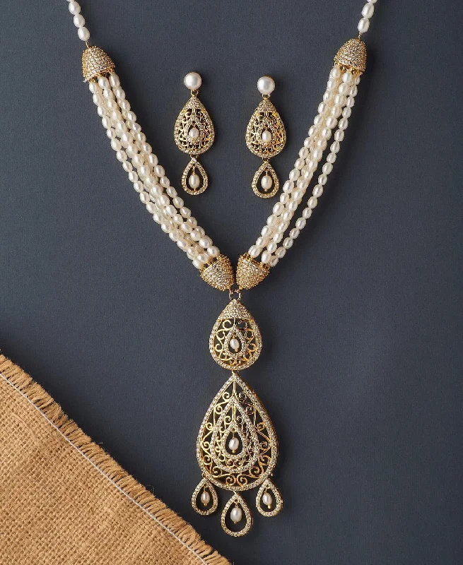 gold plated chain necklacesTrendy Real Pearl Necklace Set